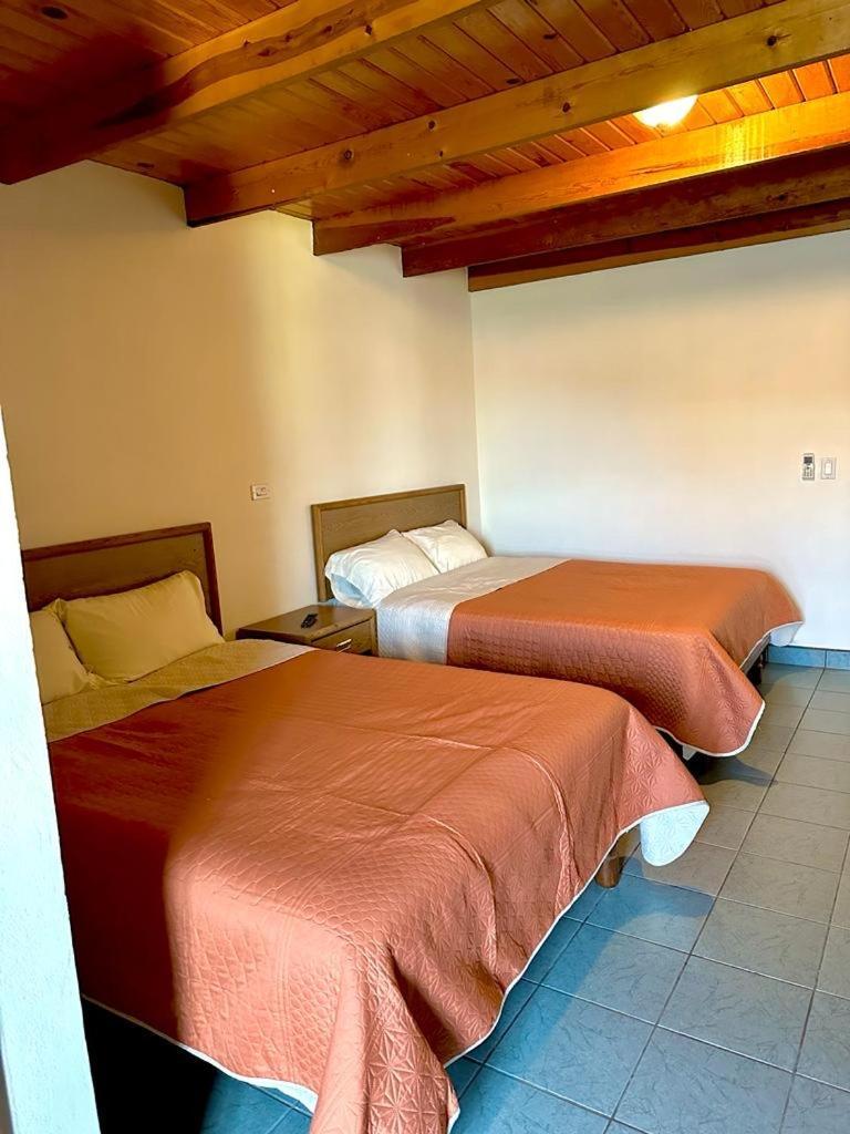 Hotel Towi Creel Exterior photo